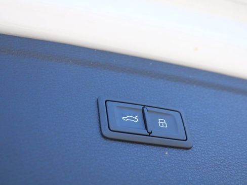 Used 2025 Audi Q5 2.0T Premium Plus image 8