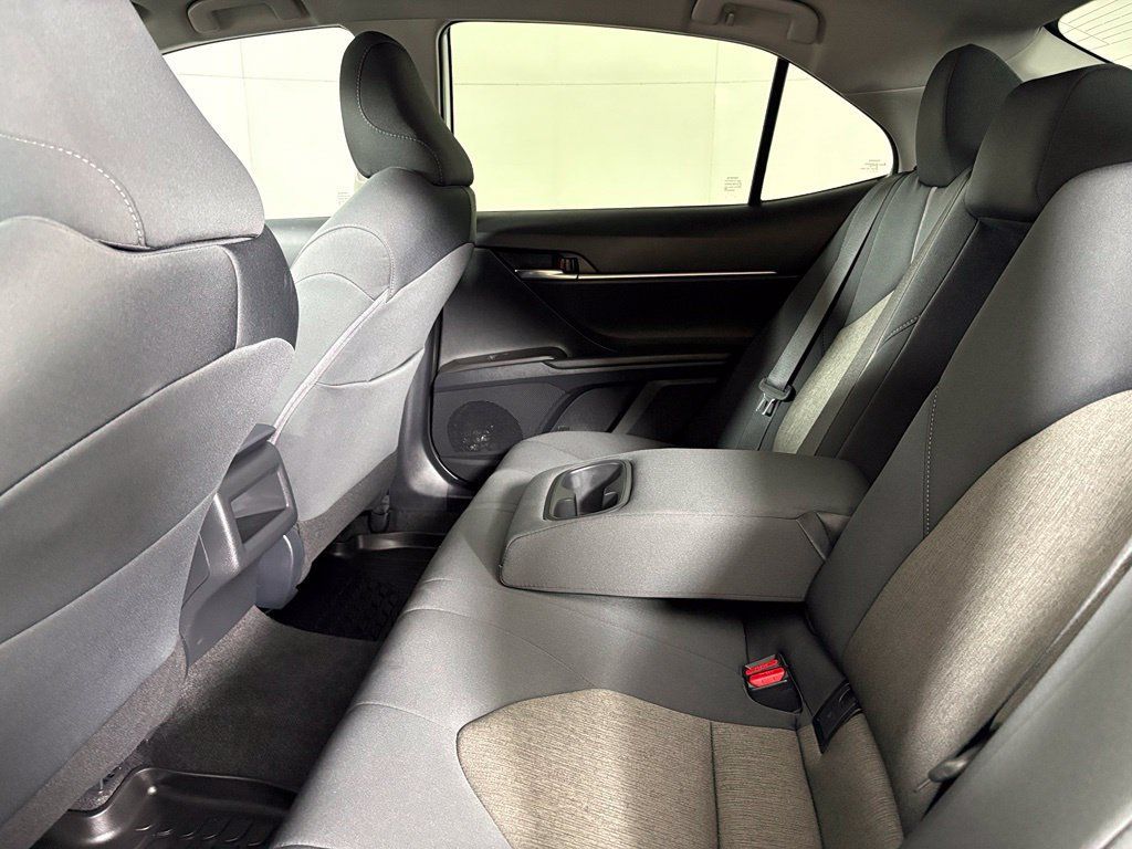 Used 2024 Toyota Camry LE FWD image 35