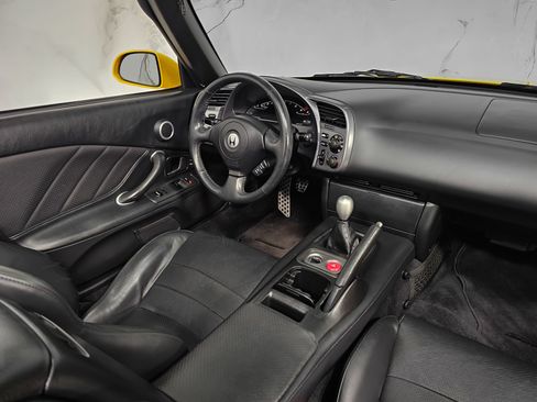 Used 2003 Honda S2000 image 25