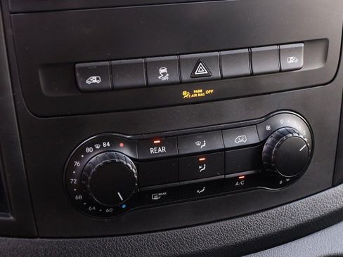 Used 2023 Mercedes-Benz Metris Passenger image 19