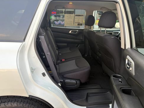 Used 2018 Nissan Pathfinder 4WD image 31