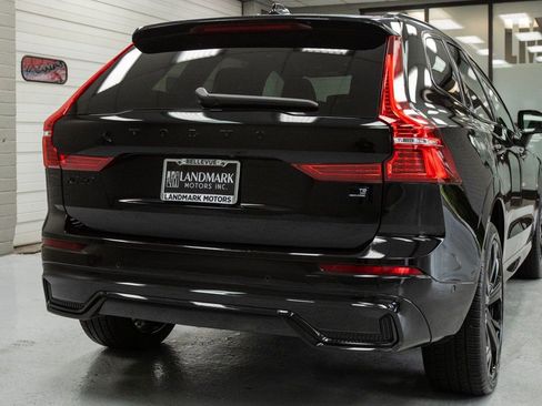 Used 2024 Volvo XC60 T8 Ultimate w/ Climate Package image 36