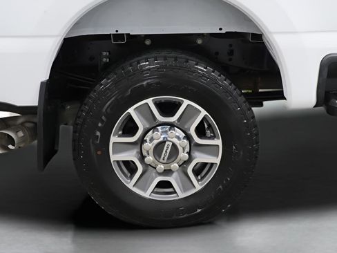 Used 2024 Ford F250 Lariat image 32