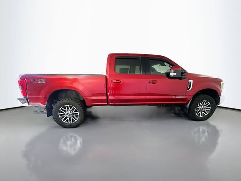Used 2018 Ford F250 Lariat w/ Lariat Ultimate Package AWD/4WD image 8