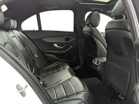 Used 2019 Mercedes-Benz C 300 4MATIC Sedan image 19