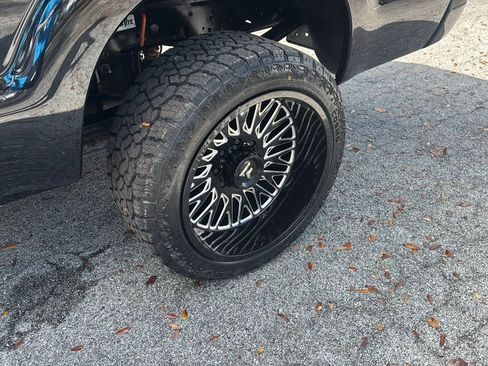 Used 2016 Ford F250 Platinum w/ FX4 Off-Road Package image 39