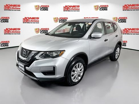 Used 2019 Nissan Rogue S AWD/4WD image 11