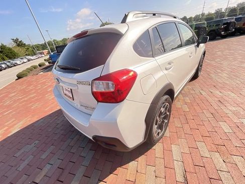 Used 2017 Subaru Crosstrek 2.0i Premium AWD/4WD image 30