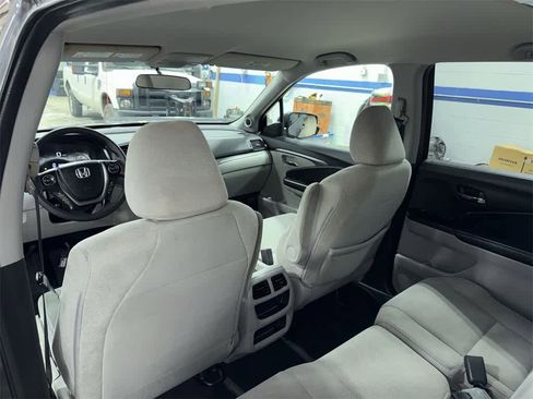 Used 2016 Honda Pilot LX image 28