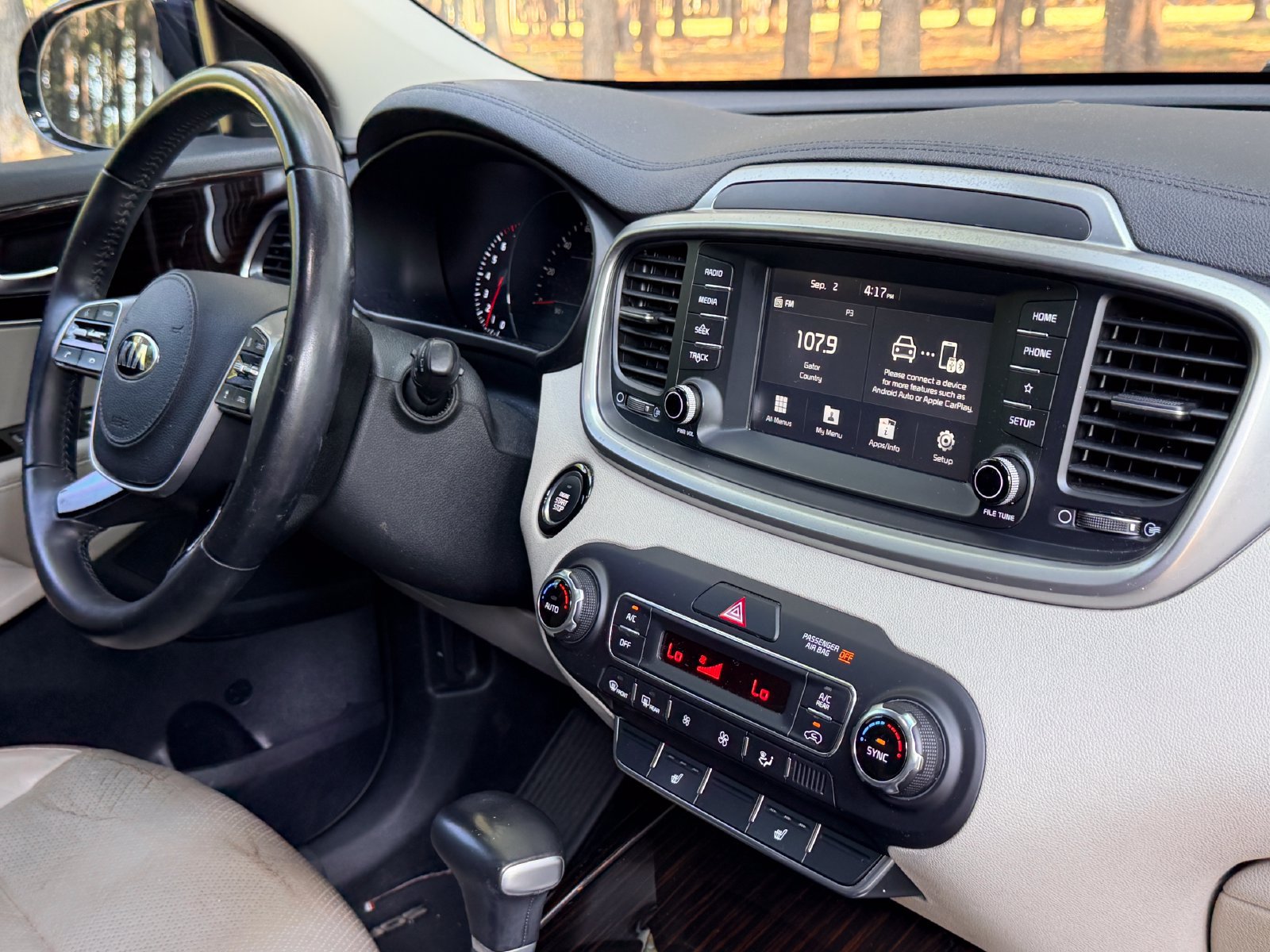 Used 2020 Kia Sorento EX FWD image 18