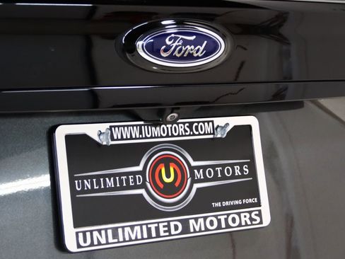 Used 2019 Ford Edge ST w/ Cold Weather Package image 4