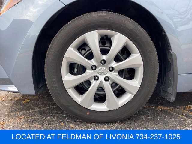 Used 2026 Toyota Corolla LE FWD image 9