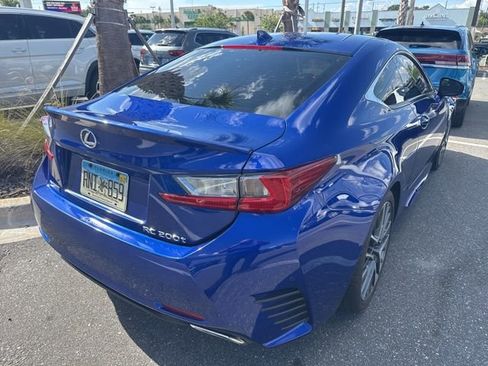 Used 2016 Lexus RC 200t RWD image 9