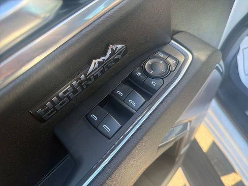 Certified 2023 Chevrolet Silverado 1500 High Country w/ Technology Package image 22