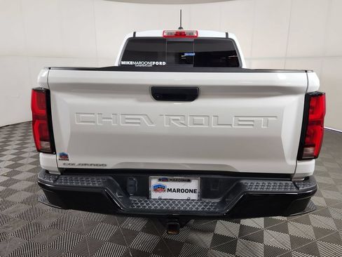 Used 2023 Chevrolet Colorado Z71 AWD/4WD image 6