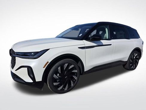 New 2026 Lincoln Nautilus Reserve w/ Jet Appearance Package image 5