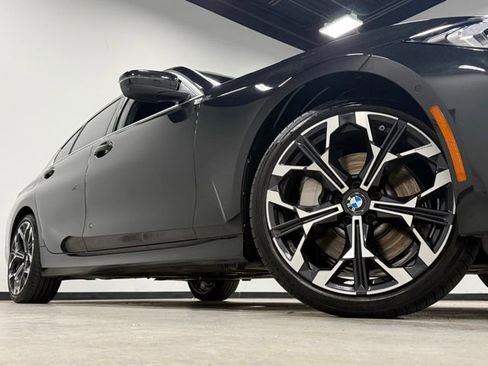 Used 2025 BMW 330i Sedan RWD image 3