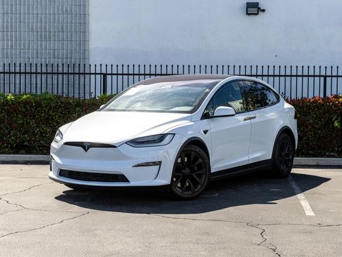 Used 2022 Tesla Model X AWD/4WD image 3
