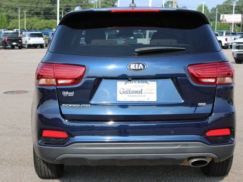 Used 2020 Kia Sorento LX w/ LX I4 Convenience Package FWD image 17