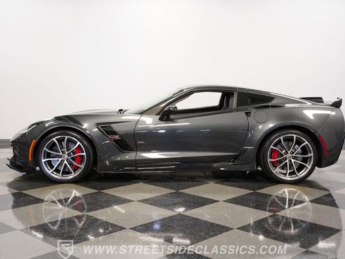 Used 2017 Chevrolet Corvette Grand Sport image 2