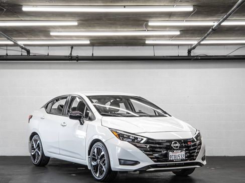 Used 2025 Nissan Versa SR w/ Trunk Package FWD image 7