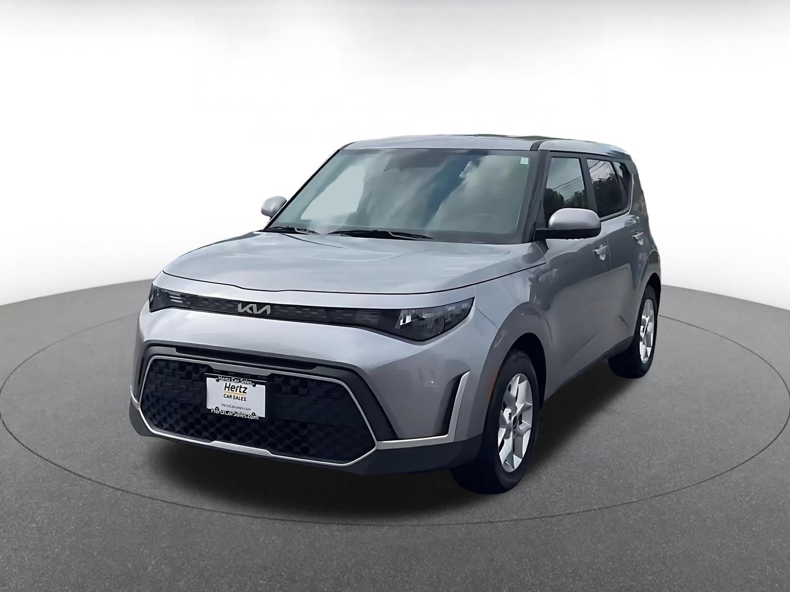 Used 2025 Kia Soul LX w/ LX Technology Package FWD image 6