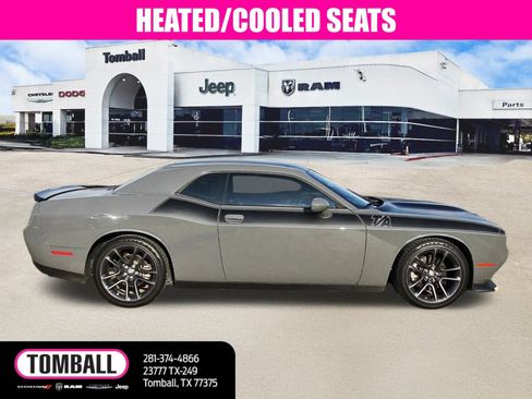Used 2023 Dodge Challenger R/T w/ T/A Package image 8
