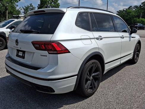 Used 2023 Volkswagen Tiguan SE R-Line AWD/4WD image 5