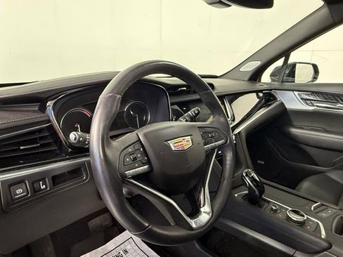 Certified 2024 Cadillac XT6 Premium Luxury image 6