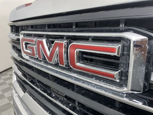 New 2025 GMC Sierra 2500 SLT w/ SLT Premium Package AWD/4WD image 31