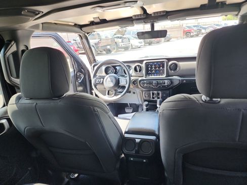 Used 2023 Jeep Wrangler Unlimited w/ 8.4" Radio Group AWD/4WD image 28