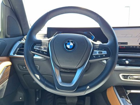 Used 2025 BMW X5 xDrive50e AWD/4WD image 20