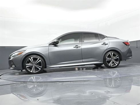 Used 2022 Nissan Sentra SR w/ Electronics Package FWD image 33