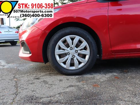 Used 2018 Hyundai Accent SE image 21