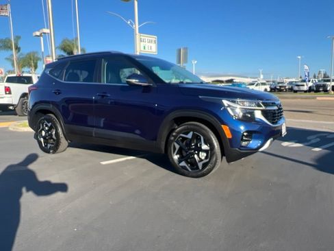 Used 2024 Kia Seltos EX AWD/4WD image 10