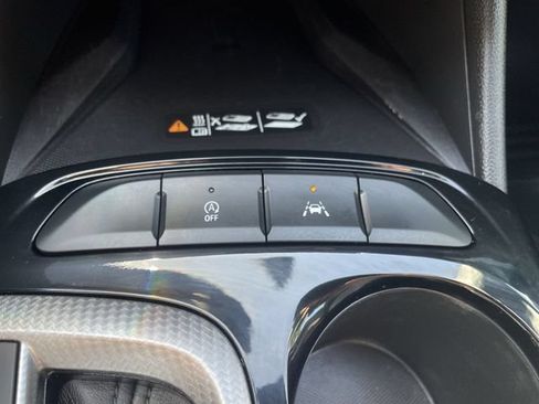 Used 2025 Buick Envista Avenir FWD image 17