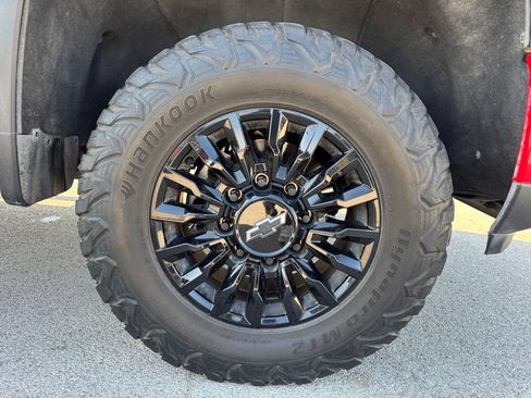 Used 2024 Chevrolet Silverado 2500 LT w/ Z71 Sport Edition AWD/4WD image 19