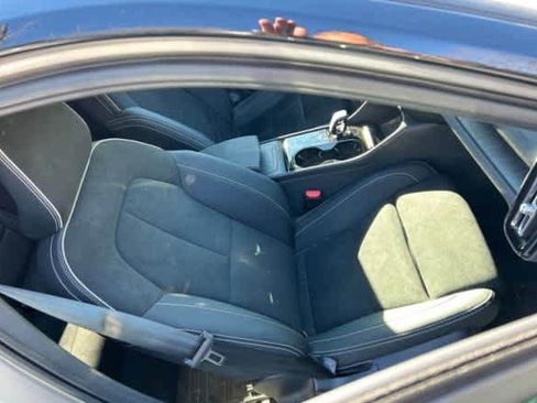 Used 2023 Volvo XC40 Recharge Ultimate w/ Protection Package Premier image 6