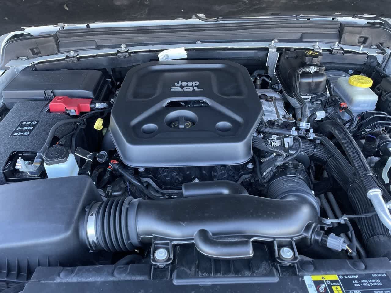 Used 2018 Jeep Wrangler Unlimited Sahara AWD/4WD image 34
