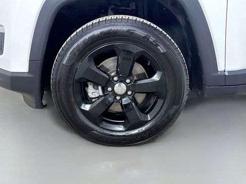 Used 2019 Jeep Compass Latitude w/ Popular Equipment Group AWD/4WD image 35
