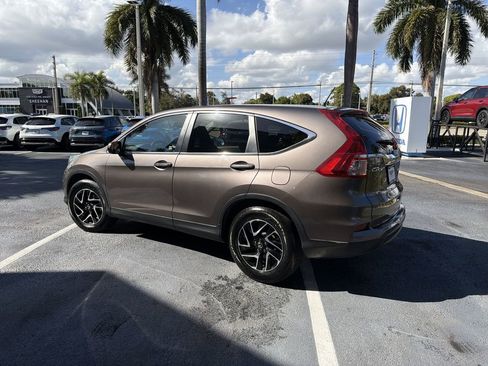 Used 2016 Honda CR-V SE image 6