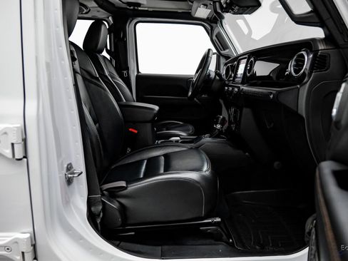 Used 2022 Jeep Wrangler Unlimited Rubicon w/ Xtreme Recon 35" Tire Package image 46