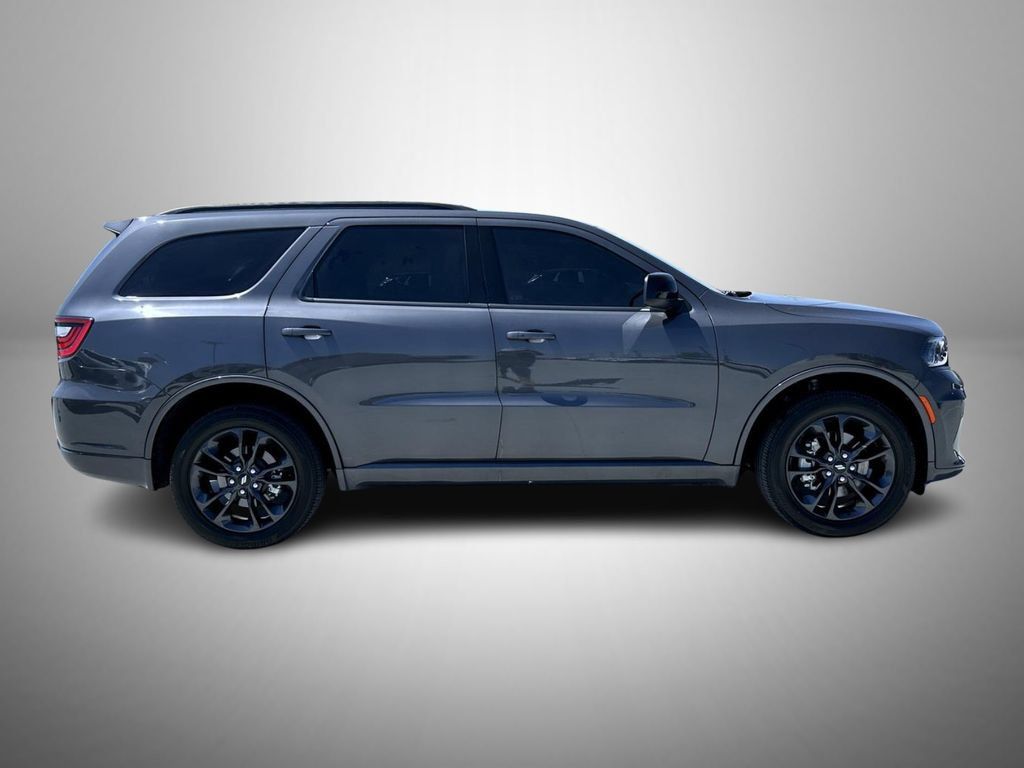Used 2025 Dodge Durango GT w/ Blacktop Package AWD/4WD image 4