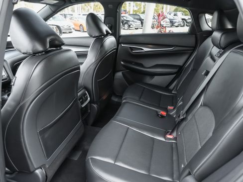 Used 2025 INFINITI QX55 Luxe w/ Accent Package image 29