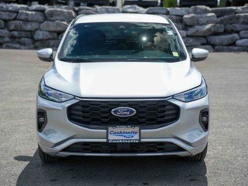 Used 2023 Ford Escape ST-Line Select w/ Tech Pack #1 AWD/4WD image 2