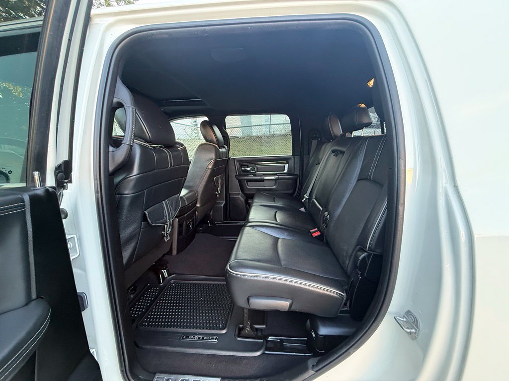 Used 2018 RAM 3500 Laramie Longhorn AWD/4WD image 41