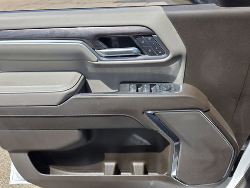 Certified 2025 Chevrolet Silverado 2500 LTZ AWD/4WD image 28