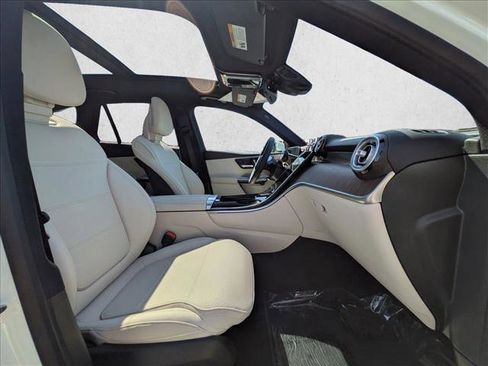 Used 2026 Mercedes-Benz GLC 300 4MATIC image 22