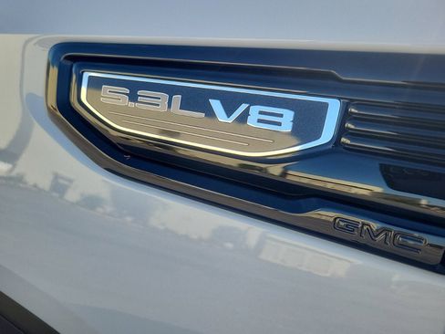 New 2026 GMC Sierra 1500 Pro w/ Graphite Edition image 9