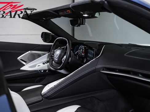Used 2022 Chevrolet Corvette Stingray Preferred Conv w/ Z51 Performance Package RWD image 48